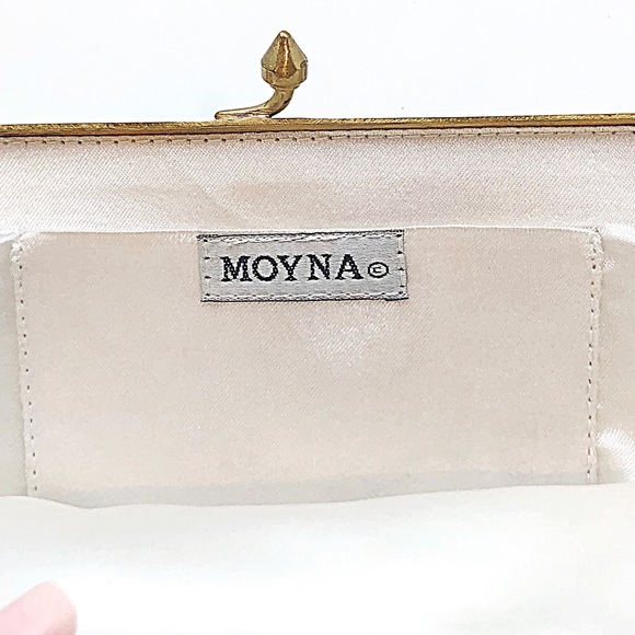 COPY - Moyna Convertible Beaded Clutch in Linen & Neutral Colored Beads, NWOT - Picture 4 of 11